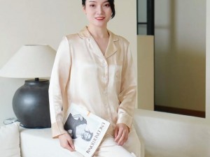 女儿就是给父亲享受的——舒适柔软的真丝睡衣